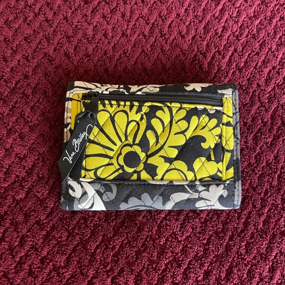 Vera Bradley Wallet - Picture 3 of 10